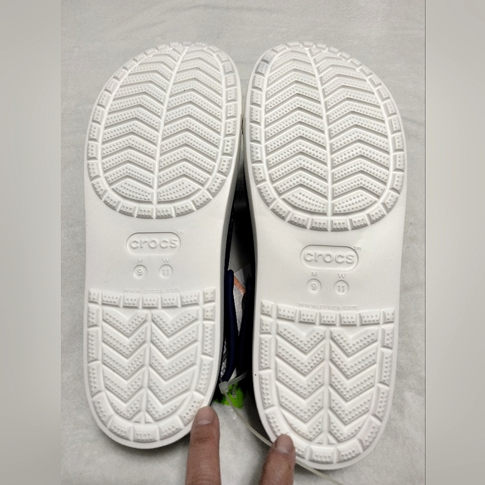 Crocs - Picture 7 of 7